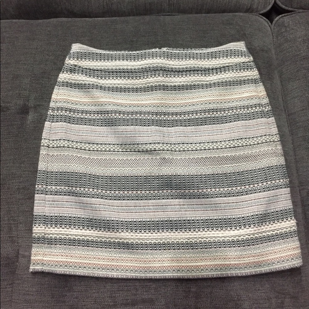 NEW LOFT SKIRT